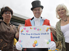 Director of Hampstead Wells and Campden Trust Sheila Taylor, Zippo&rsquo;s ringmaster Norman Barrett and Catherine Boyd