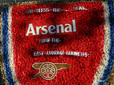 Dainton's funeral, Arsenal crest in flowers