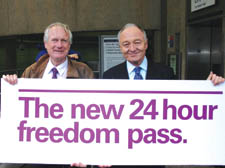 Wally Burgess with Ken Livingstone (right) 