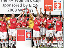 Arsenal Ladies celebrate their FA Cup