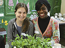 Cinzia Sarigu and Sandra Anthony at the gardening workshop