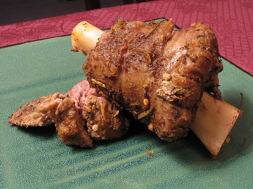Roast leg of lamb with marmalade coating 