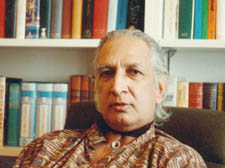 Masud Khan at his home in Palace Court in 1998