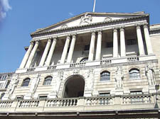 Trouble for the Old Lady  of Threadneedle Street: the Bank of England in the City of London
