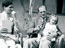 Julian MacLaren-Ross and Karel Jaeger in 1940