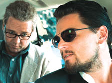 Russell Crowe as Ed Hoffman and Leonardo Di Caprio as Roger Ferris